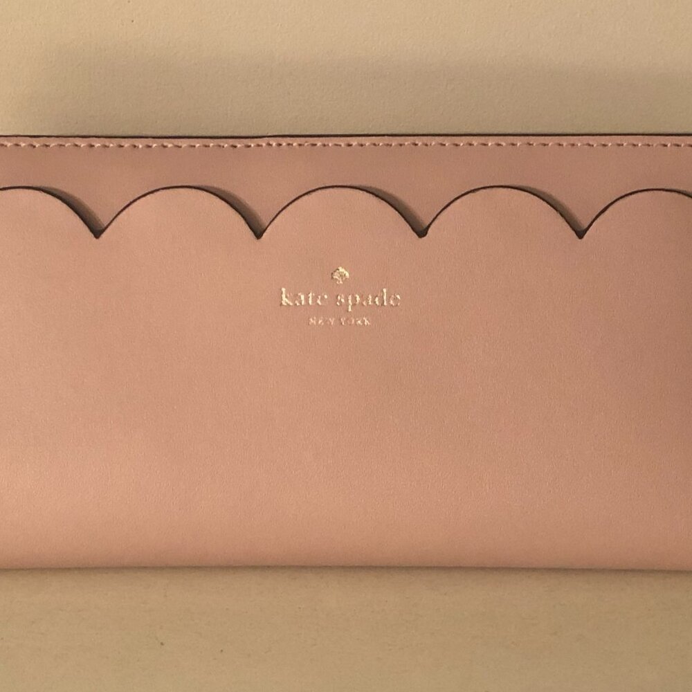 KATE SPADE PINK LEATHER SCALLOP WALLET ~ LARGE ~ 14 CARD SLOTS ~ GOLD INTERIOR - Picture 10 of 10